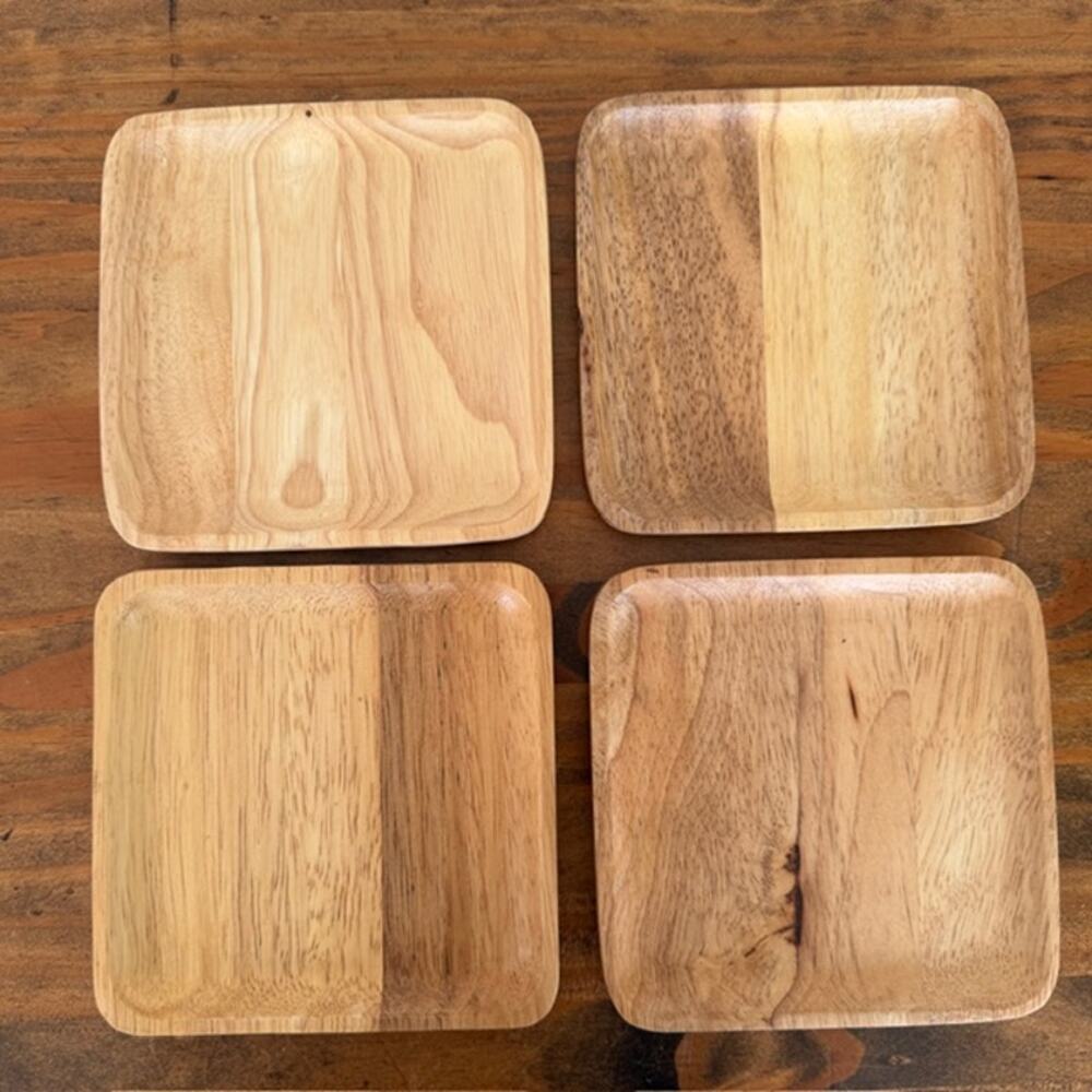 Set of 4 Wooden App Plates 5.5"x5.5"